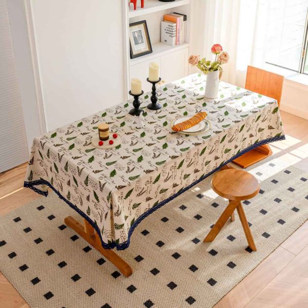 Airy and breathable tablecloth styled for countryside brunch or family dinner