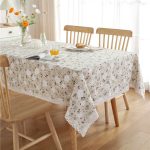 Kioscr country-style tablecloth with fresh floral design for indoor and outdoor dining