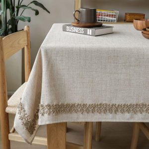 Elegant rustic tablecloth with cottage-style lace edge